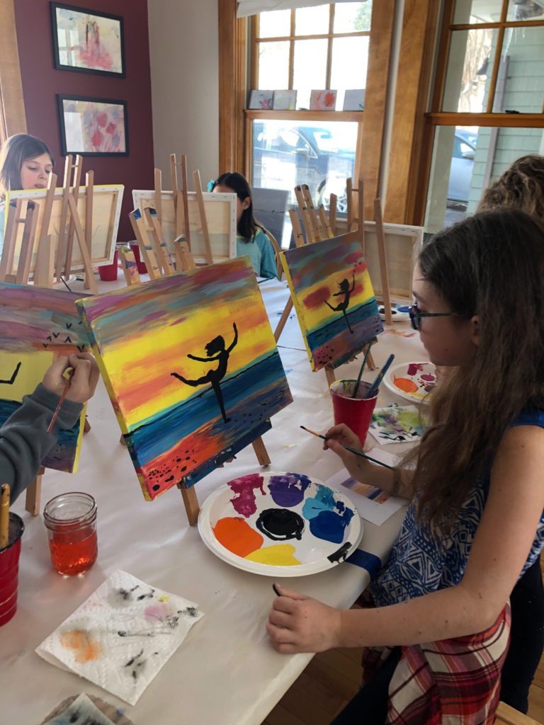 paint and sip party at home