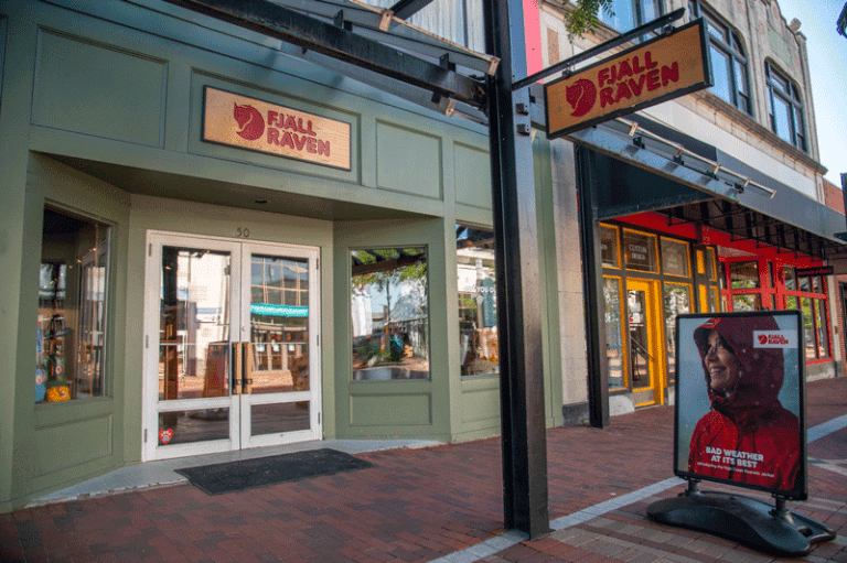 Fjvallraven store front in Burlington vermont